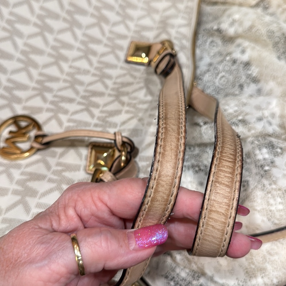Michael Michael Kors Jet Set Beige Monogram Tote and Crossbody 16 X 13 X 5 - Picture 13 of 15